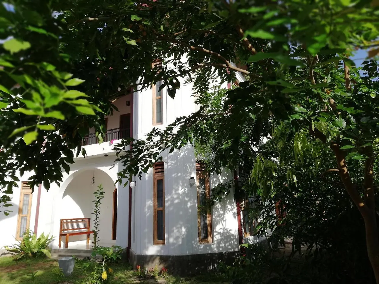 Air Port 5 Minutes Super Clean Upul Bed & Breakfast Negombo